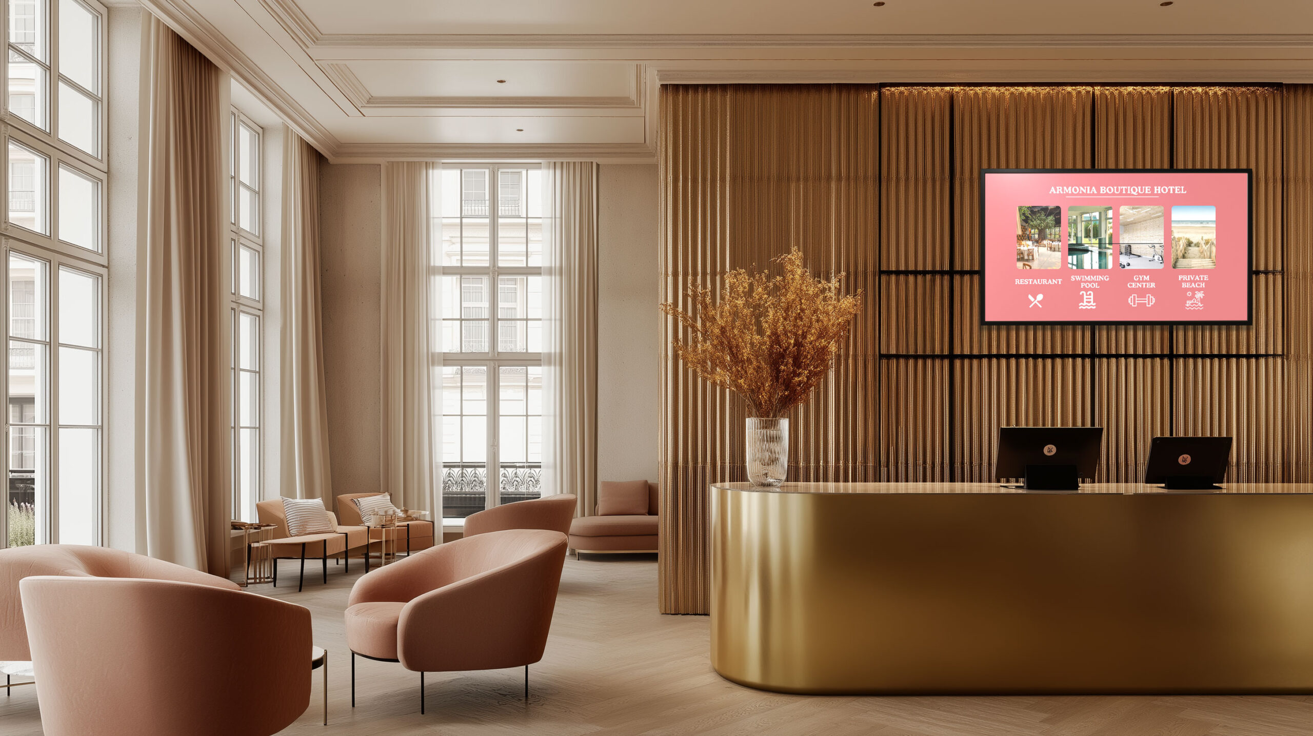 Reception di boutique hotel con display digitale che comunica servizi come piscina, ristorante e palestra